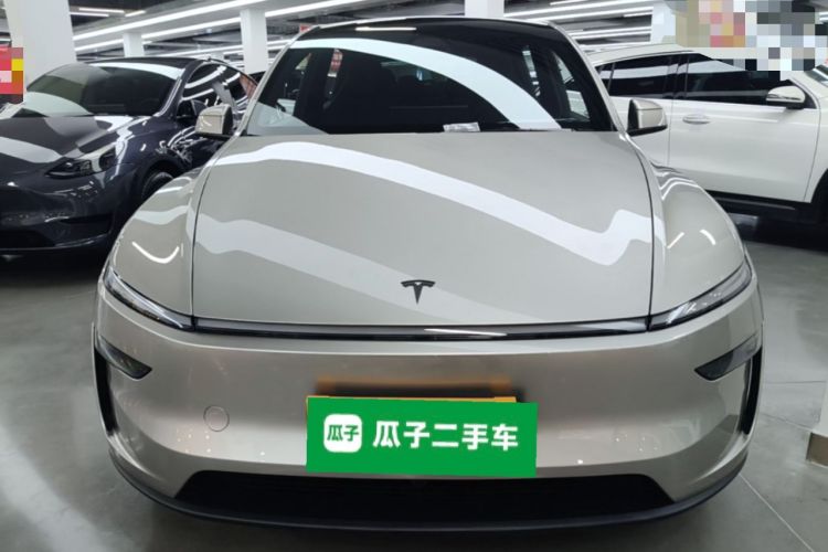 Used Tesla Model Y L 2025 Model Long-Range All-Wheel-Drive Version Front