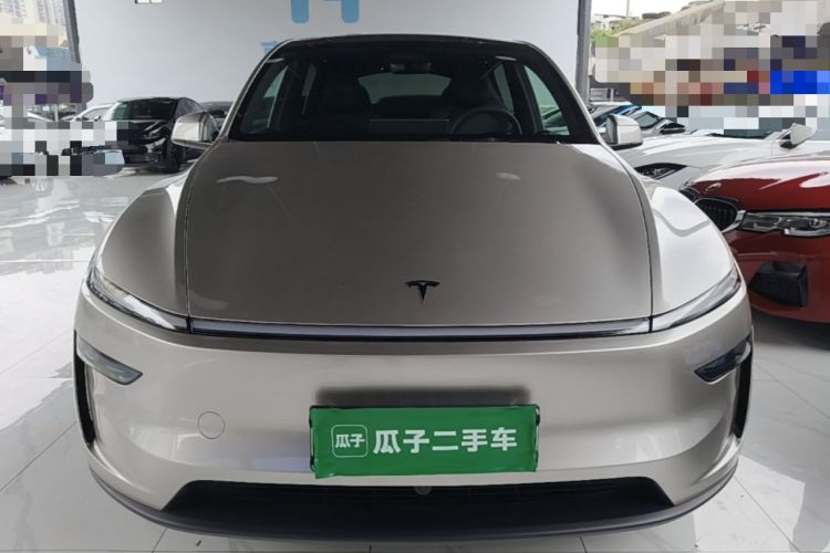 Used Tesla Model Y L 2025 Model Long-Range All-Wheel-Drive Version Front