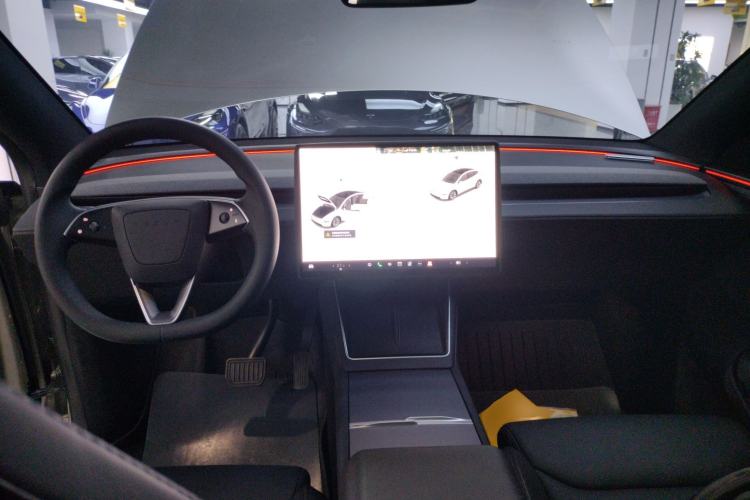 Used Tesla Model Y L 2025 Model Long-Range All-Wheel-Drive Version Interior 2