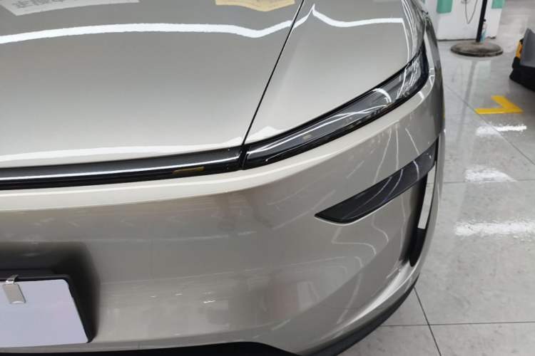 Used Tesla Model Y L 2025 Model Long-Range All-Wheel-Drive Version Left Front Headlight