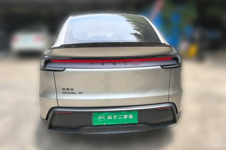 Used Tesla Model Y L 2025 Model Long-Range All-Wheel-Drive Version Rear