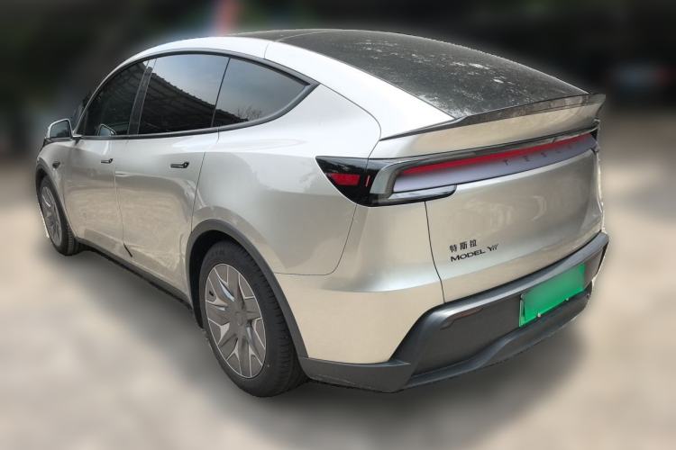Used Tesla Model Y L 2025 Model Long-Range All-Wheel-Drive Version Rear Left 45 Deg