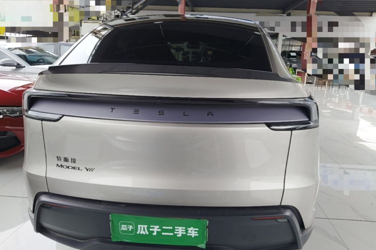 Used Tesla Model Y L 2025 Model Long-Range All-Wheel-Drive Version Rear