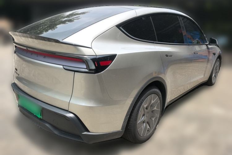 Used Tesla Model Y L 2025 Model Long-Range All-Wheel-Drive Version Rear Right 45 Deg