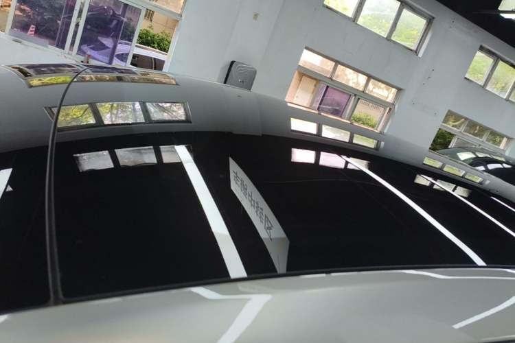 Used Tesla Model Y L 2025 Model Long-Range All-Wheel-Drive Version Roof