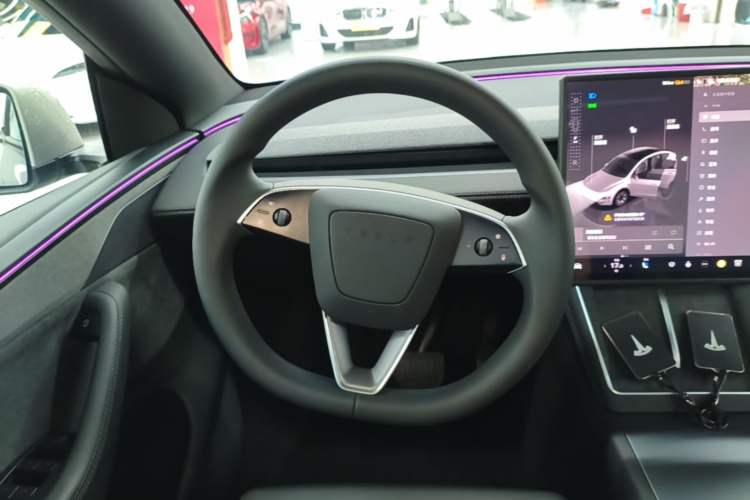 Used Tesla Model Y L 2025 Model Long-Range All-Wheel-Drive Version Steering Wheel