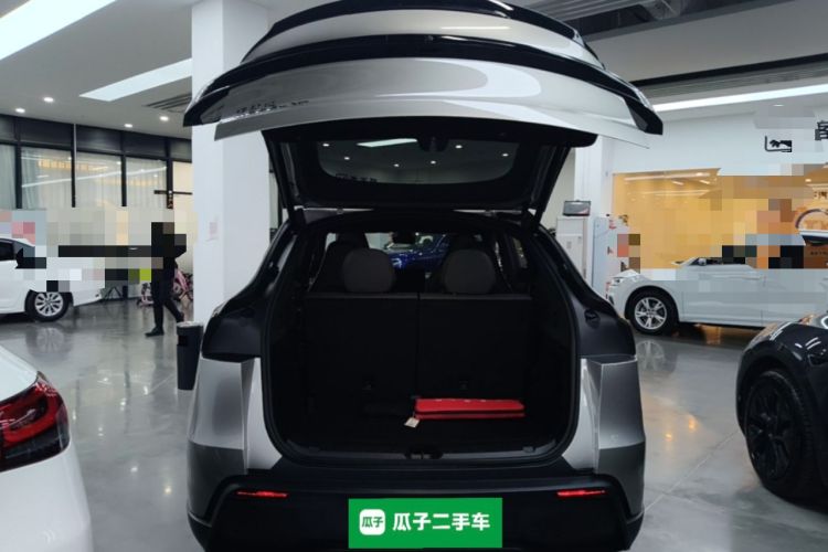 Used Tesla Model Y L 2025 Model Long-Range All-Wheel-Drive Version Trunk