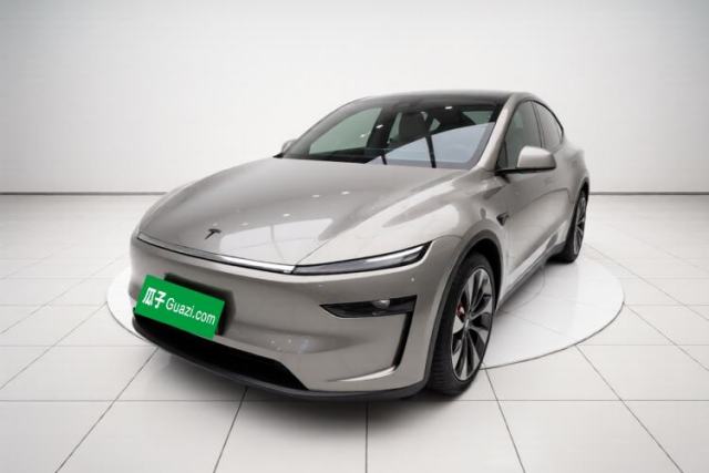 Used Tesla Model Y L 2025 Model Long-Range All-Wheel-Drive Version