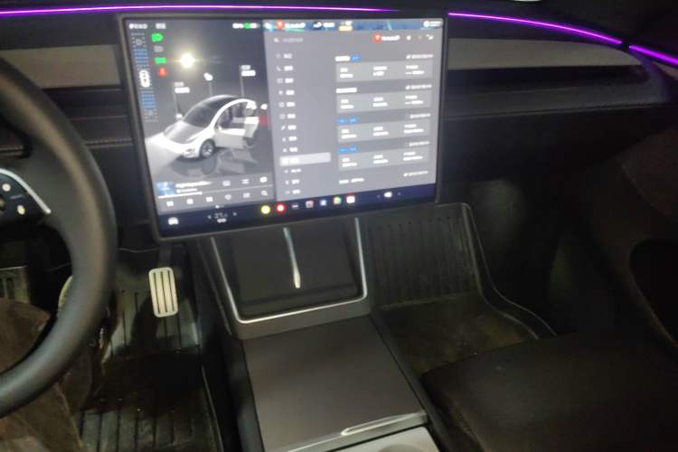 Used Tesla Model Y L 2025 Model Long-Range All-Wheel-Drive Version Audio And AC Panel