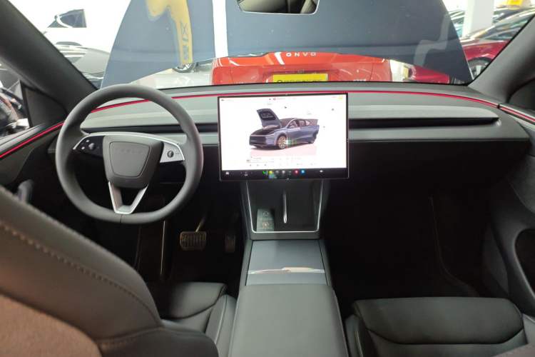 Used Tesla Model Y L 2025 Model Long-Range All-Wheel-Drive Version Center Console