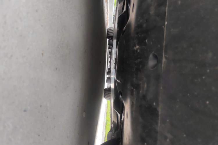 Used Tesla Model Y L 2025 Model Long-Range All-Wheel-Drive Version Chassis Rear