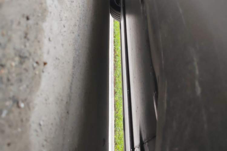 Used Tesla Model Y L 2025 Model Long-Range All-Wheel-Drive Version Chassis Rear Left