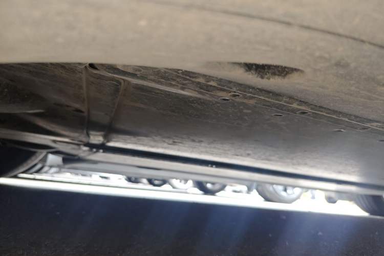 Used Tesla Model Y L 2025 Model Long-Range All-Wheel-Drive Version Chassis Rear Right