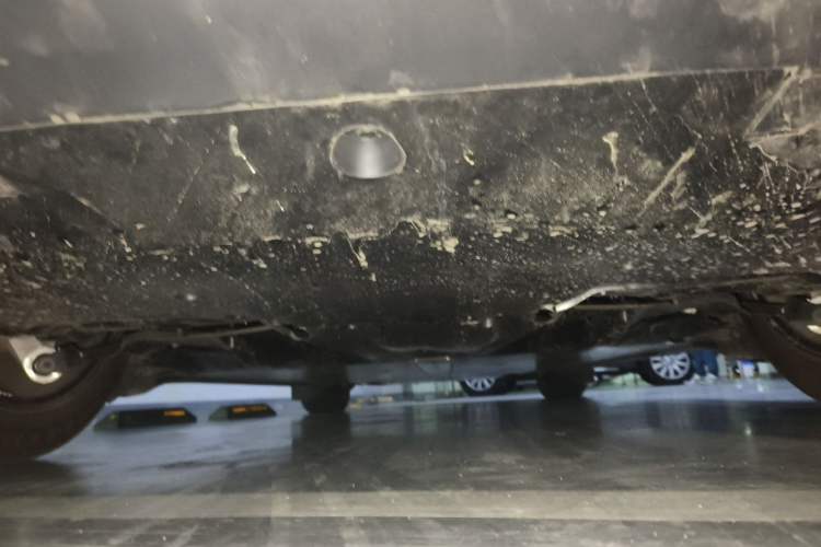 Used Tesla Model Y L 2025 Model Long-Range All-Wheel-Drive Version Chassis Rear