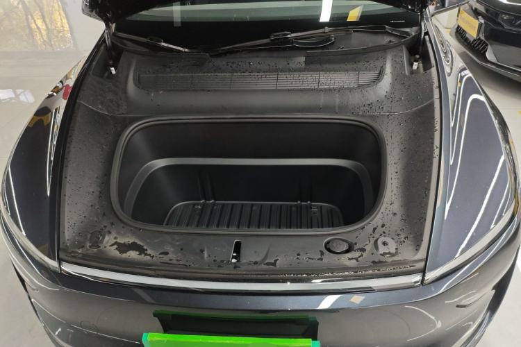 Used Tesla Model Y L 2025 Model Long-Range All-Wheel-Drive Version Engine Bay