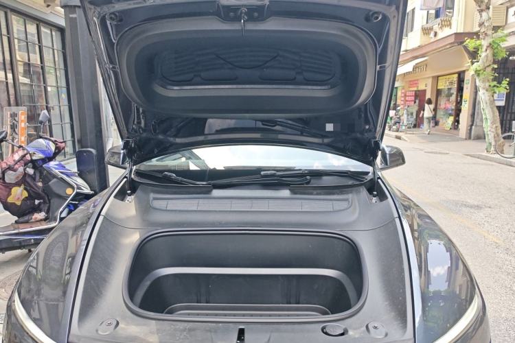 Used Tesla Model Y L 2025 Model Long-Range All-Wheel-Drive Version Engine Bay