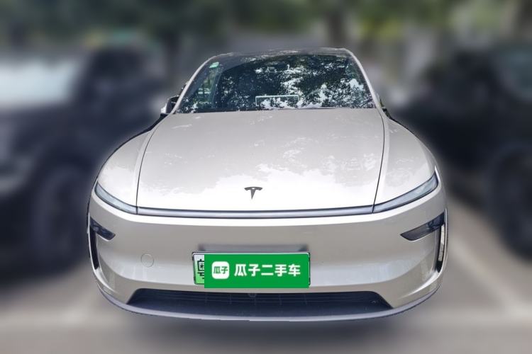 Used Tesla Model Y L 2025 Model Long-Range All-Wheel-Drive Version Front