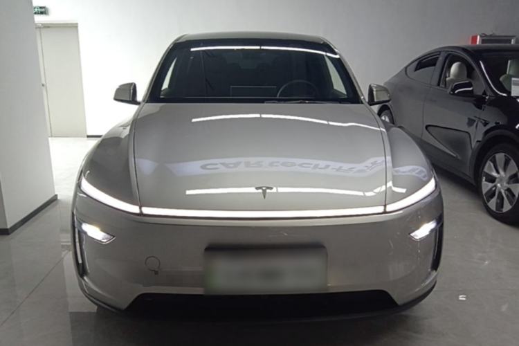 Used Tesla Model Y L 2025 Model Long-Range All-Wheel-Drive Version Front