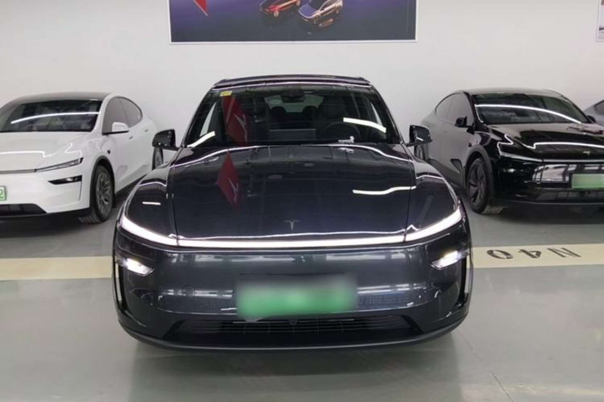 Used Tesla Model Y L 2025 Model Long-Range All-Wheel-Drive Version Front