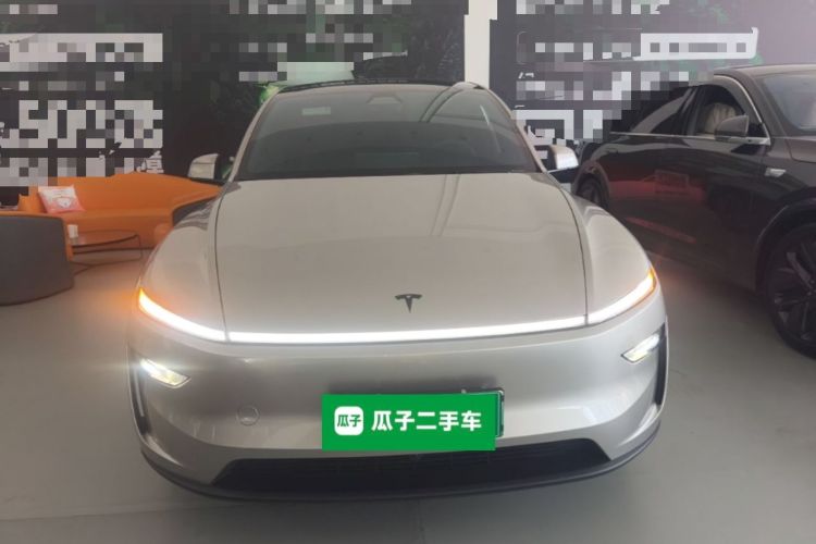 Used Tesla Model Y L 2025 Model Long-Range All-Wheel-Drive Version Front