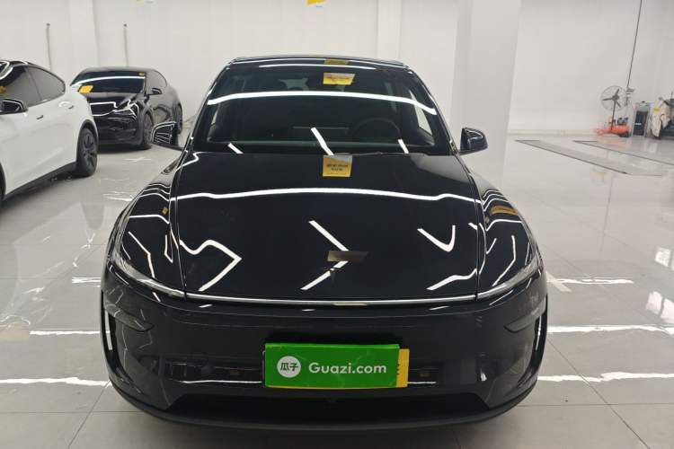 Used Tesla Model Y L 2025 Model Long-Range All-Wheel-Drive Version Front