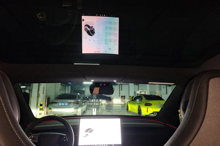 Used Tesla Model Y L 2025 Model Long-Range All-Wheel-Drive Version Headliner