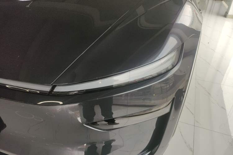 Used Tesla Model Y L 2025 Model Long-Range All-Wheel-Drive Version Left Front Headlight