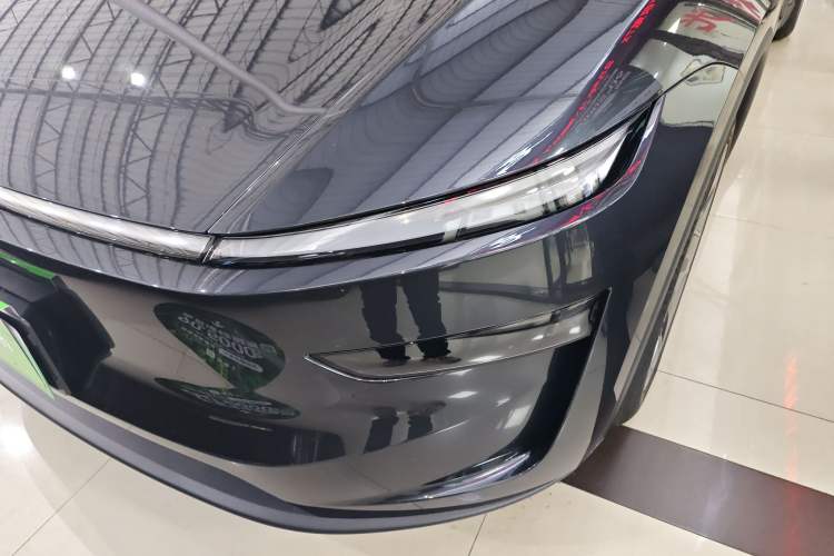 Used Tesla Model Y L 2025 Model Long-Range All-Wheel-Drive Version Left Front Headlight