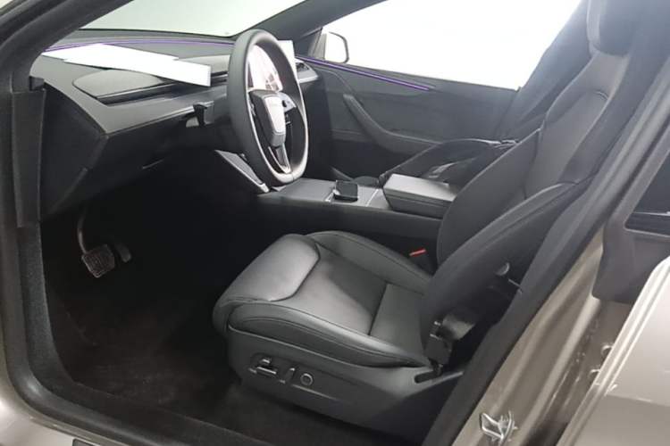 Used Tesla Model Y L 2025 Model Long-Range All-Wheel-Drive Version Left Front Seat