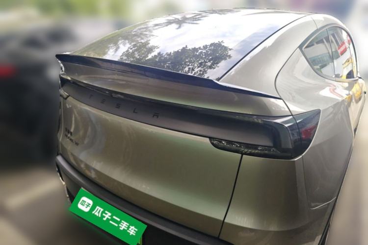 Used Tesla Model Y L 2025 Model Long-Range All-Wheel-Drive Version Rear