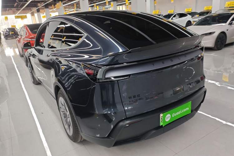 Used Tesla Model Y L 2025 Model Long-Range All-Wheel-Drive Version Rear Left 45 Deg