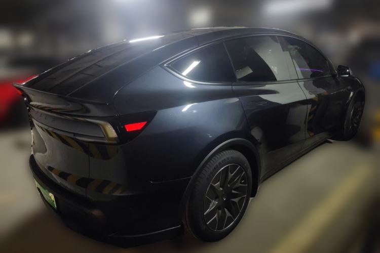 Used Tesla Model Y L 2025 Model Long-Range All-Wheel-Drive Version Rear Right 45 Deg