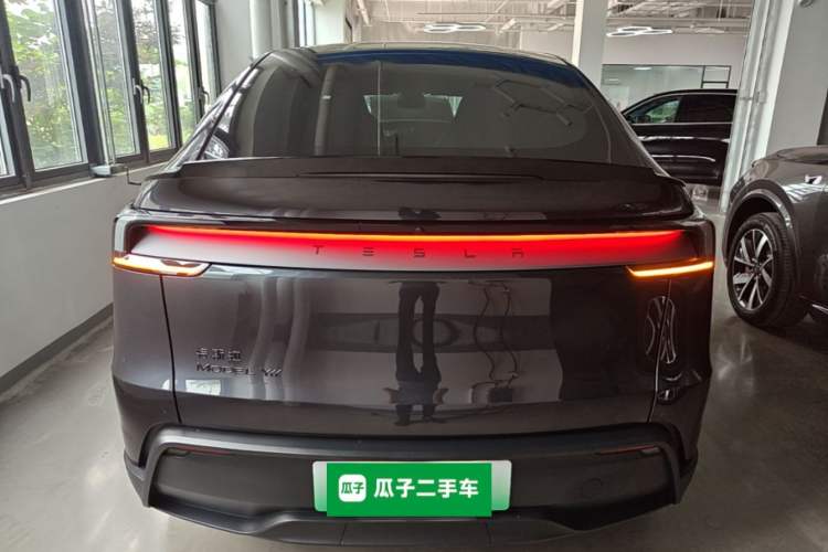 Used Tesla Model Y L 2025 Model Long-Range All-Wheel-Drive Version Rear