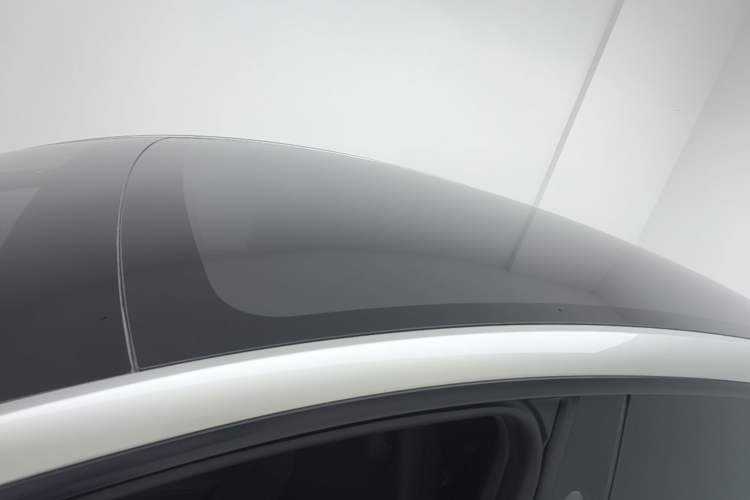 Used Tesla Model Y L 2025 Model Long-Range All-Wheel-Drive Version Roof