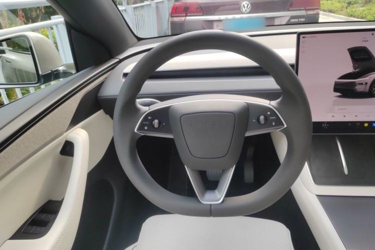 Used Tesla Model Y L 2025 Model Long-Range All-Wheel-Drive Version Steering Wheel