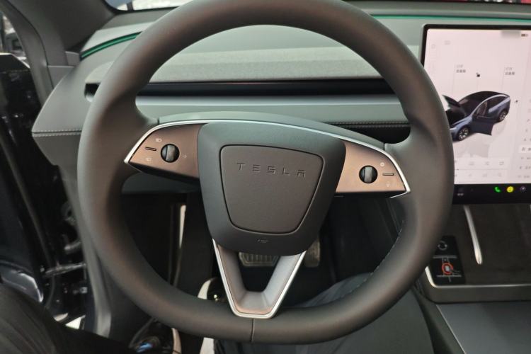 Used Tesla Model Y L 2025 Model Long-Range All-Wheel-Drive Version Steering Wheel