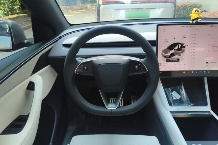 Used Tesla Model Y L 2025 Model Long-Range All-Wheel-Drive Version Steering Wheel