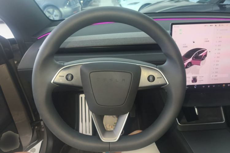 Used Tesla Model Y L 2025 Model Long-Range All-Wheel-Drive Version Steering Wheel