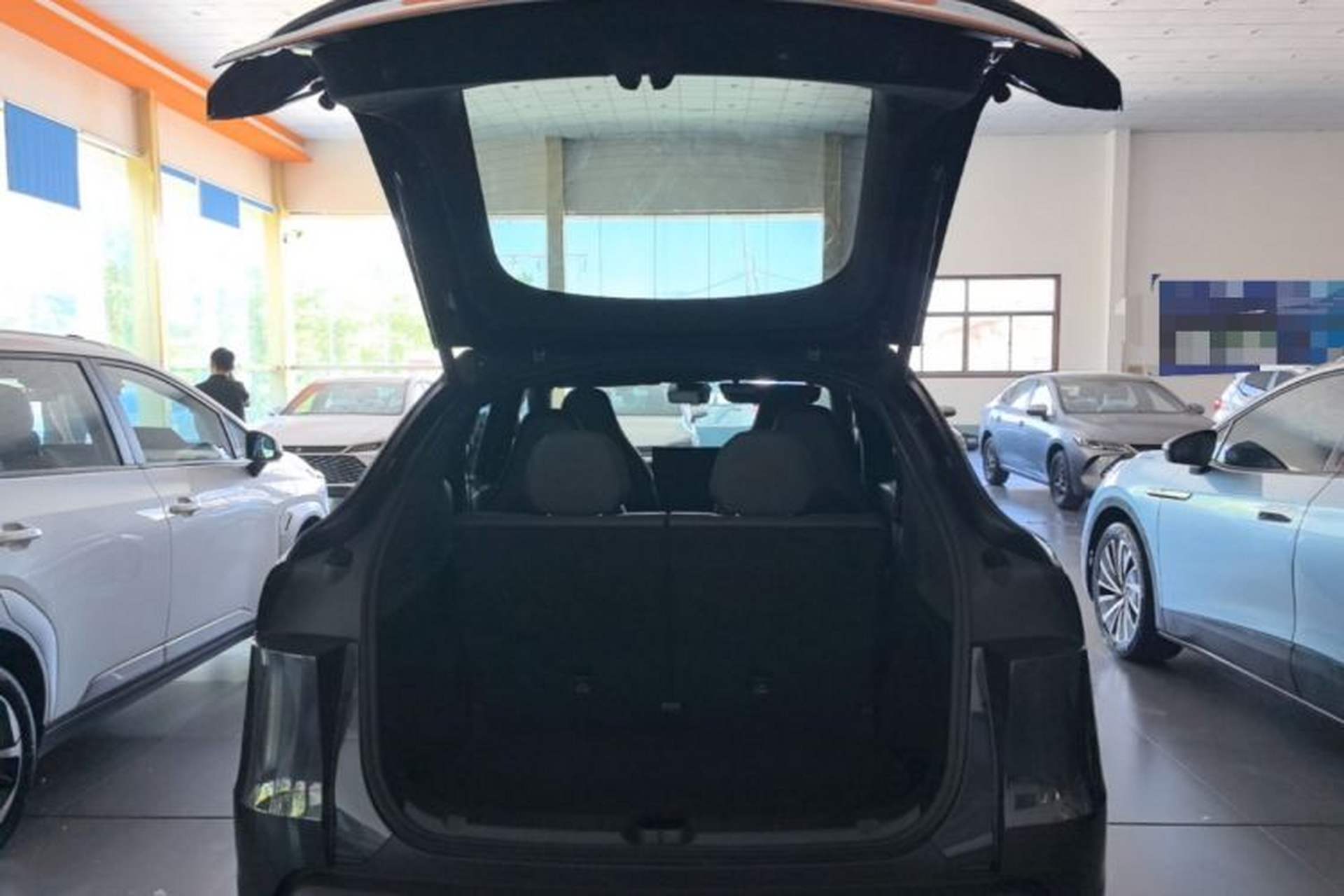 Used Tesla Model Y L 2025 Model Long-Range All-Wheel-Drive Version Trunk
