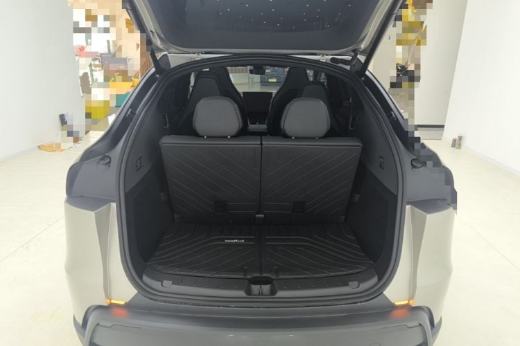 Used Tesla Model Y L 2025 Model Long-Range All-Wheel-Drive Version Trunk
