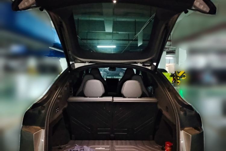 Used Tesla Model Y L 2025 Model Long-Range All-Wheel-Drive Version Trunk