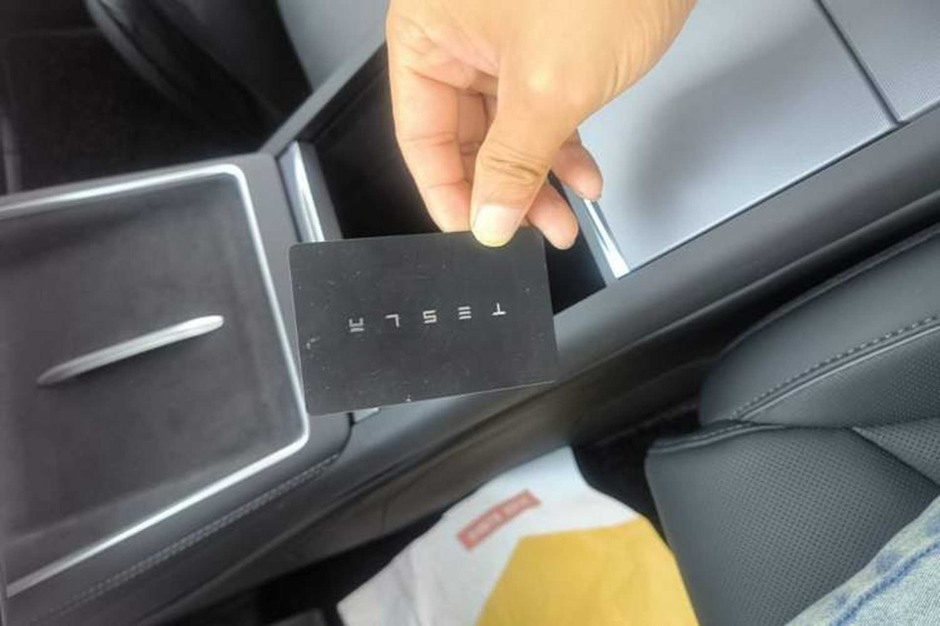 Used Tesla Model Y L 2025 Model Long-Range All-Wheel-Drive Version Vehicle Key