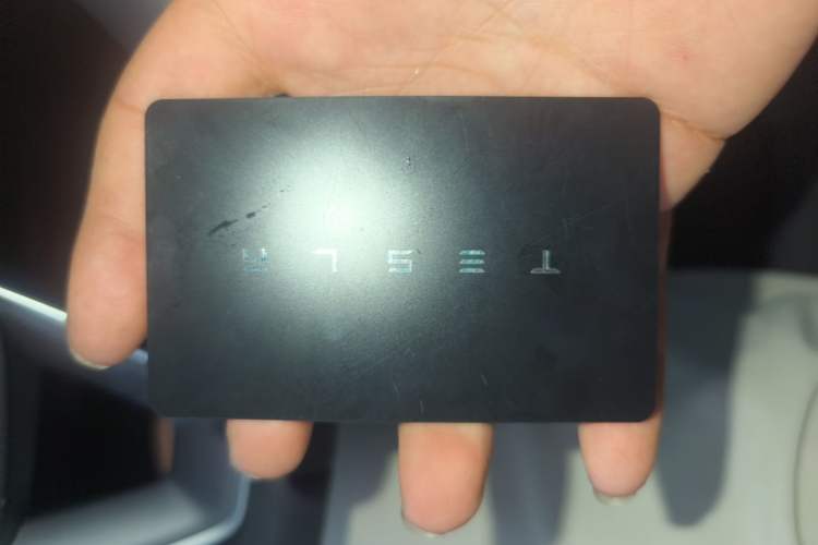 Used Tesla Model Y L 2025 Model Long-Range All-Wheel-Drive Version Vehicle Key
