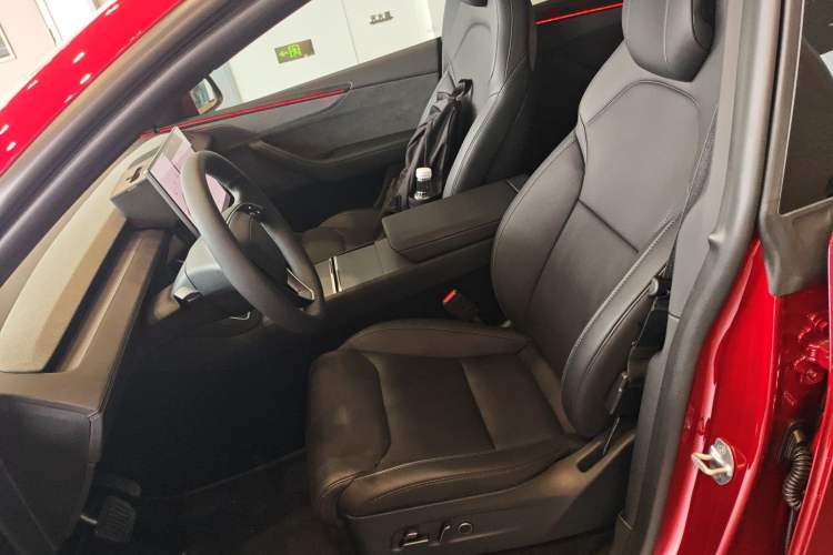 Used Tesla Model Y L 2025 Model Long-Range All-Wheel-Drive Version Left Front Seat