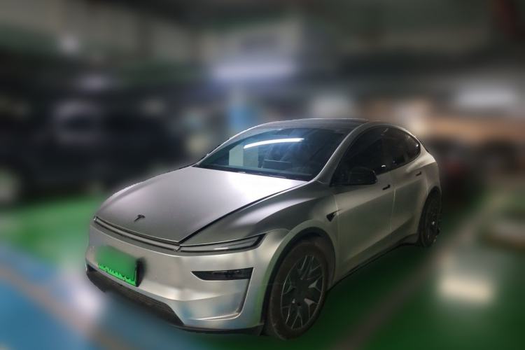 Tesla Model Y L 2025 Model Long-Range All-Wheel-Drive Version