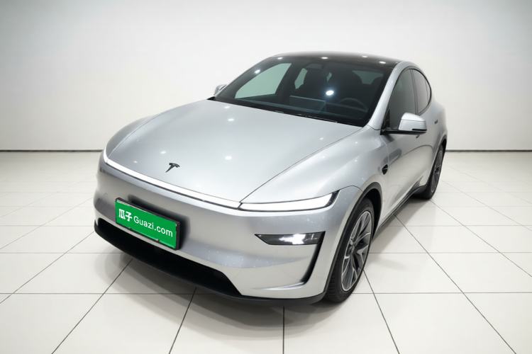 Tesla Model Y L 2025 Model Long-Range All-Wheel-Drive Version
