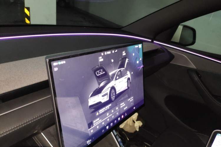Used Tesla Model Y L 2025 Model Long-Range All-Wheel-Drive Version Audio And AC Panel