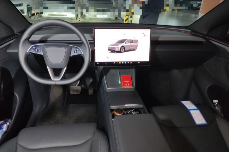 Used Tesla Model Y L 2025 Model Long-Range All-Wheel-Drive Version Center Console