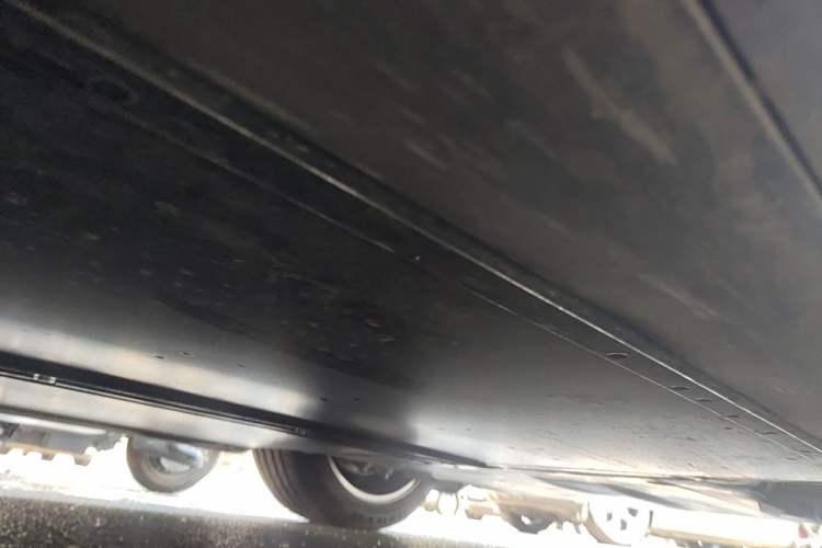 Used Tesla Model Y L 2025 Model Long-Range All-Wheel-Drive Version Chassis Front Right