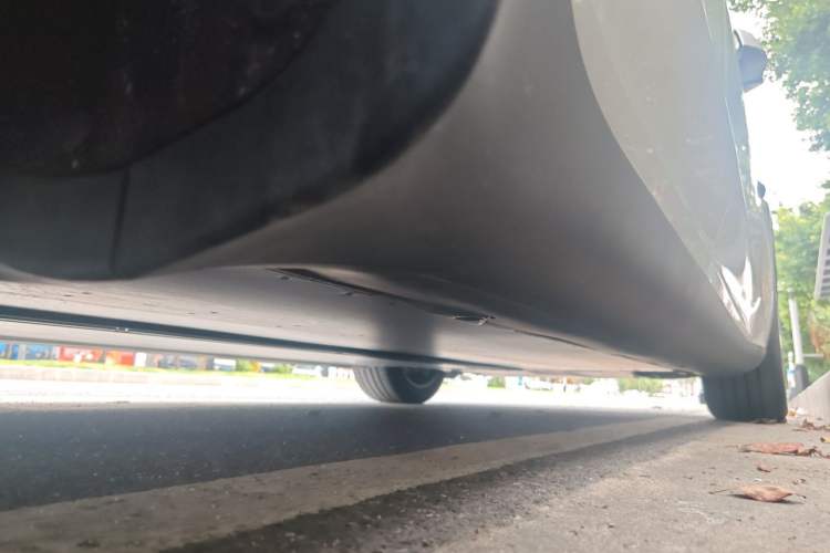 Used Tesla Model Y L 2025 Model Long-Range All-Wheel-Drive Version Chassis Rear Right